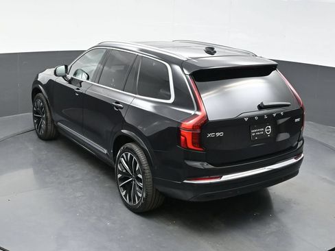 Used 2025 Volvo XC90 B5 Ultra AWD/4WD image 33