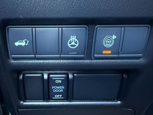 Certified 2021 Nissan Armada Platinum w/ Captain's Chairs Package image 27