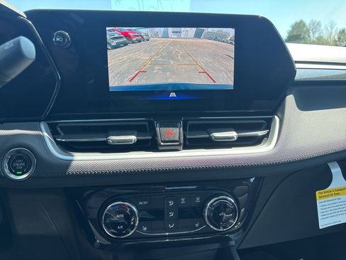 New 2026 Chevrolet TrailBlazer LT FWD image 16