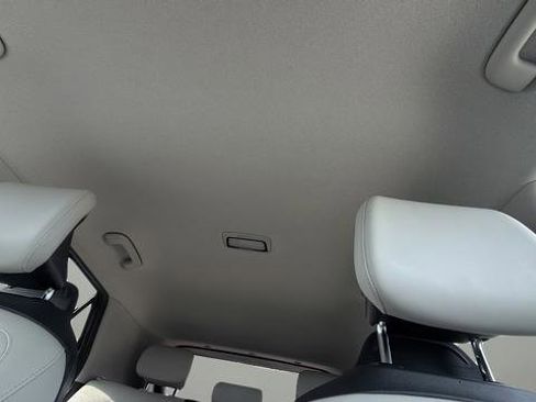 Used 2023 Kia Niro Wind w/ Wind Preserve Package image 28