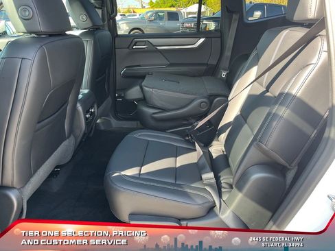 New 2026 GMC Acadia Elevation w/ Elevation Premium Package image 11