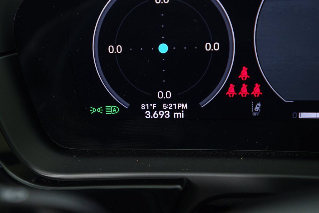 Certified 2026 Porsche Cayenne GTS AWD/4WD image 28