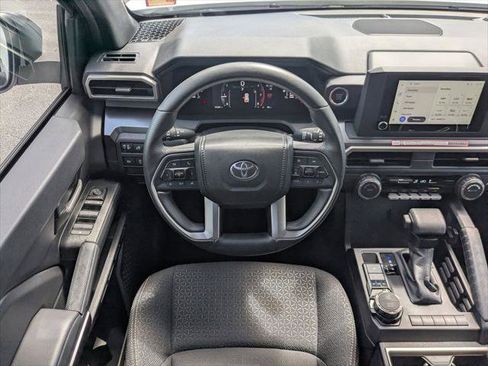 Certified 2025 Toyota 4Runner SR5 AWD/4WD image 16