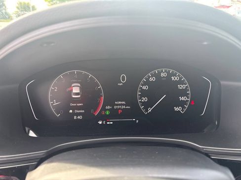 Used 2023 Honda Civic Sport image 18