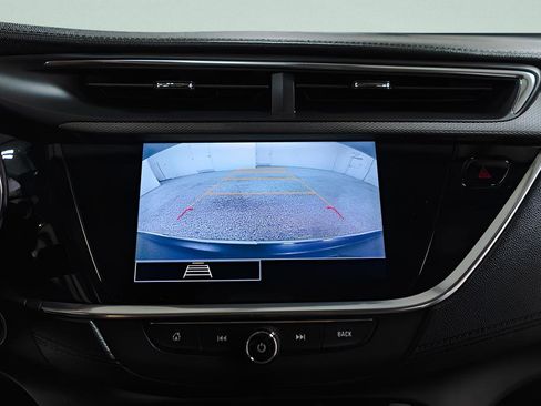 Used 2021 Buick Encore GX Essence FWD image 16