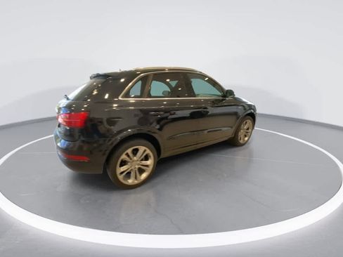 Used 2018 Audi Q3 2.0T Premium Plus w/ Premium Plus Package AWD/4WD image 8