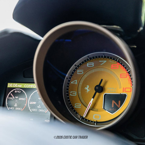 Used 2012 Ferrari California RWD image 95