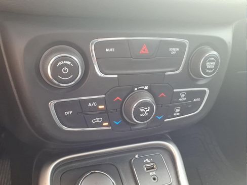 Used 2019 Jeep Compass Sport AWD/4WD image 21