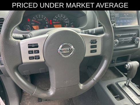 Used 2019 Nissan Frontier SV image 7