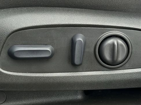 Certified 2025 Chevrolet Blazer LT image 22