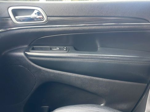 Used 2019 Jeep Grand Cherokee Limited RWD image 29