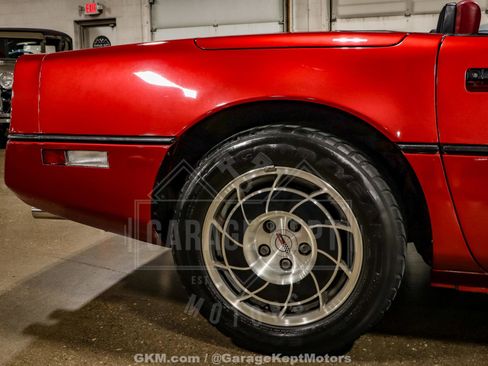 Used 1986 Chevrolet Corvette Convertible image 42