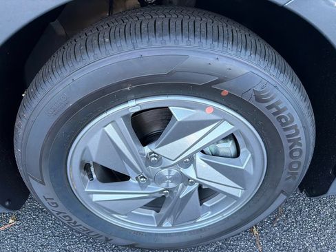 New 2026 Hyundai Elantra SE FWD image 12