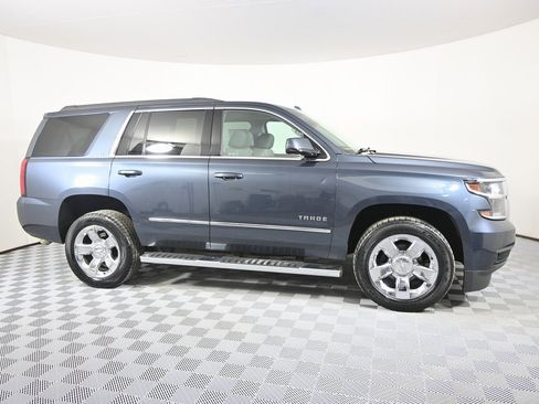 Used 2019 Chevrolet Tahoe LT w/ LT Signature Package image 8