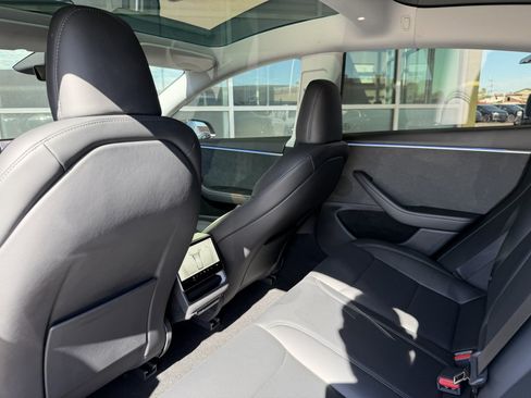 Used 2024 Tesla Model 3 Long Range AWD/4WD image 38