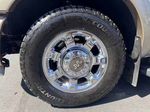 Used 2013 Ford F250 King Ranch w/ King Ranch w/Chrome Pkg image 21