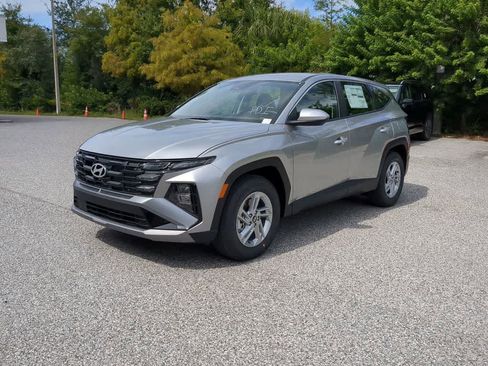 New 2026 Hyundai Tucson SE image 2