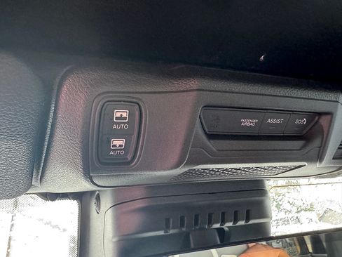 Used 2024 Jeep Wrangler Unlimited Rubicon 392 AWD/4WD image 9