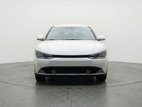 Used 2025 Kia K4 LXS image 2