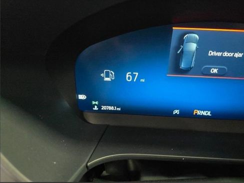 Used 2023 Ford Escape Platinum w/ Premium Technology Package image 11