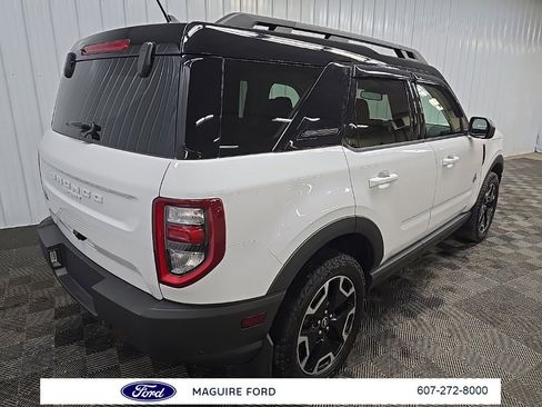 Used 2022 Ford Bronco Sport Outer Banks w/ Tech Package image 10