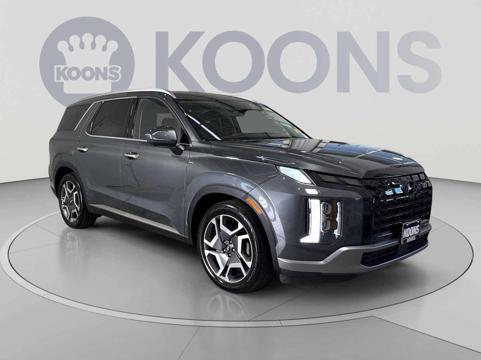 Used 2023 Hyundai Palisade Limited w/ Cargo Package AWD/4WD image 2