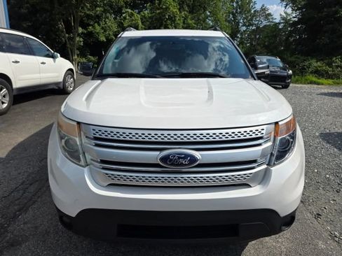 Used 2013 Ford Explorer XLT AWD/4WD image 2