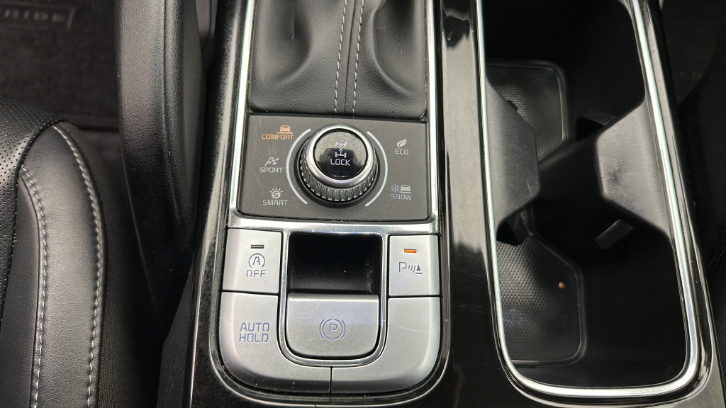 Used 2025 Kia Telluride S AWD/4WD image 23