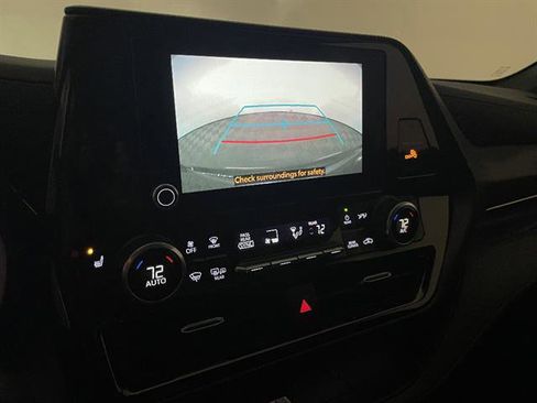 Used 2023 Toyota Highlander XSE image 16