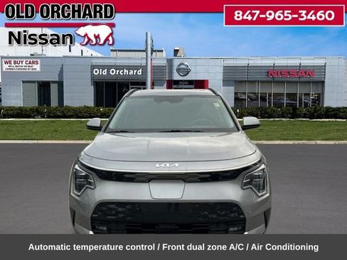 Used 2023 Kia Niro Wave FWD image 2