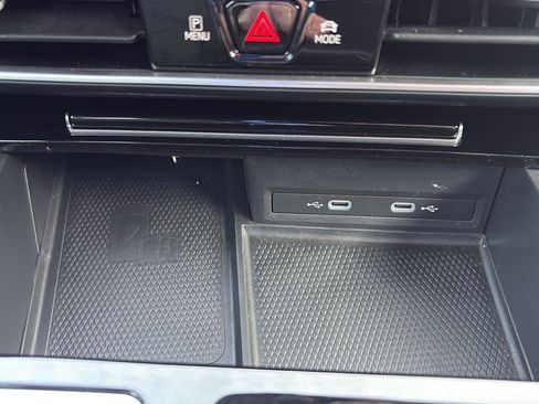 Used 2024 Volkswagen Atlas SE image 21