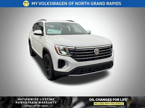 New 2026 Volkswagen Atlas SE image 1