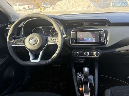 Used 2021 Nissan Kicks S image 5