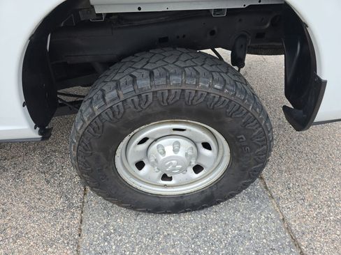 Used 2014 RAM 2500 Tradesman image 35