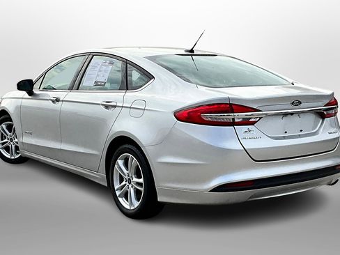 Used 2018 Ford Fusion S image 10