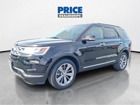 Used 2018 Ford Explorer Limited AWD/4WD image 2