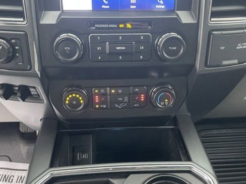 Used 2022 Ford F250 XLT w/ XLT Premium Package image 16