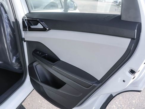 Used 2025 Volkswagen Taos S image 29