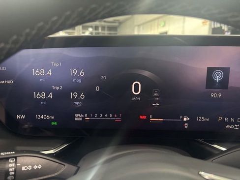 Used 2025 Buick Envision Preferred image 19