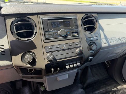 Used 2016 Ford F250 XL w/ Power Equipment Group AWD/4WD image 22