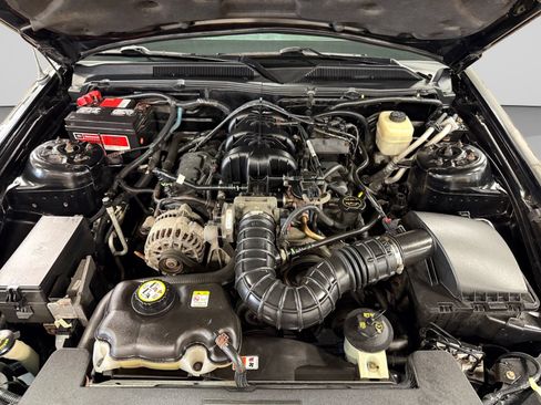 Used 2007 Ford Mustang Premium RWD image 25