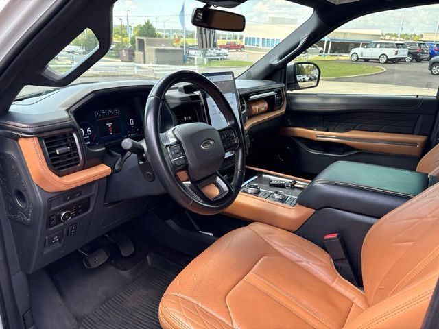 Used 2022 Ford Expedition Max Platinum AWD/4WD image 8