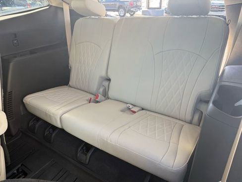 Used 2024 Buick Enclave Avenir w/ Avenir Technology Package image 14