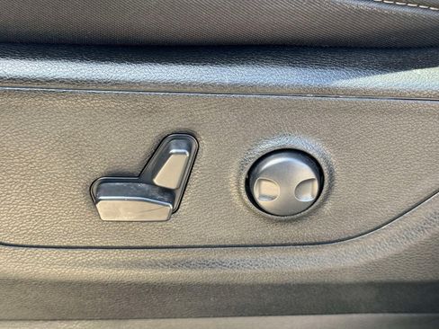 Used 2022 RAM 1500 Big Horn AWD/4WD image 18
