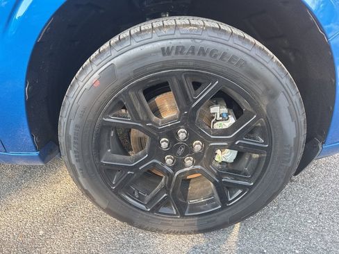 New 2025 Ford Maverick Lobo image 13