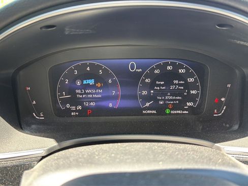 Used 2024 Honda Civic Sport Touring image 3