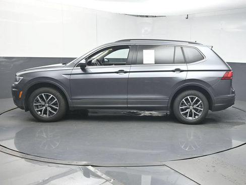 Used 2019 Volkswagen Tiguan SE w/ Panoramic Sunroof Package AWD/4WD image 5