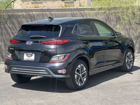 Used 2023 Hyundai Kona SE FWD image 8