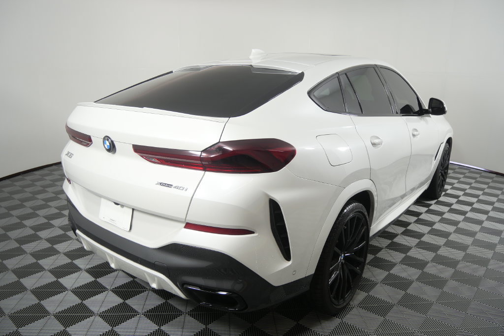 Used 2022 BMW X6 xDrive40i w/ Executive Package AWD/4WD image 5