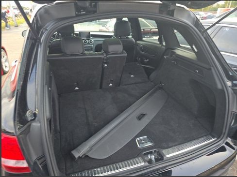 Used 2018 Mercedes-Benz GLC 300 w/ Premium Package image 26